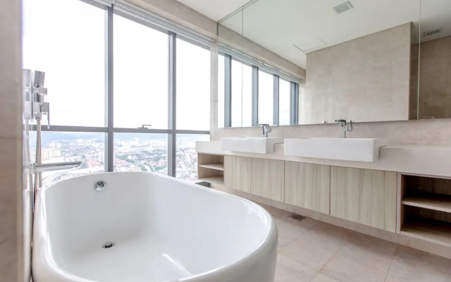 Rex Ollie at The Elements Ampang