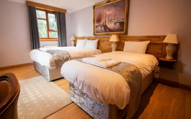 Westone Manor Hotel