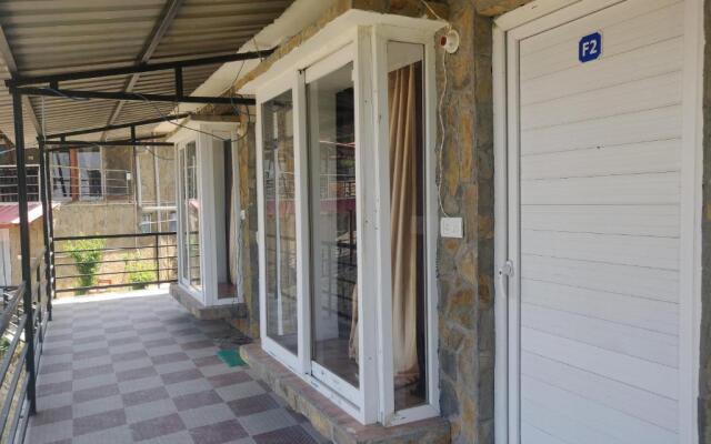 Poetry By The Hills Homestay, Mukteshwar