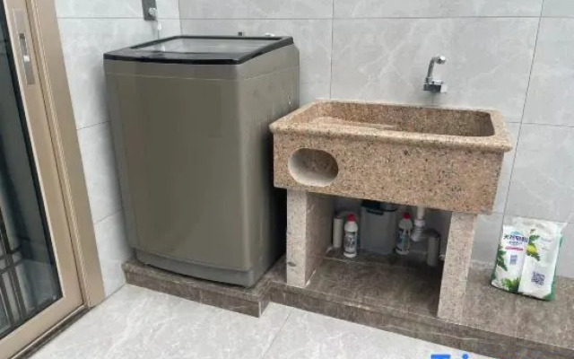 Taining Pulin Inn (Dajin Lake Scenic Area)