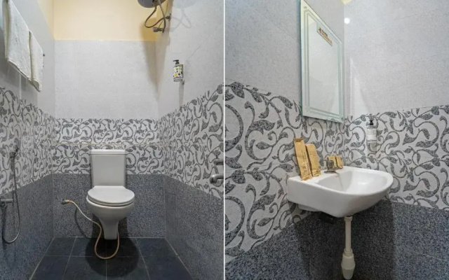 Itsy Hotels Everest Leela Residency