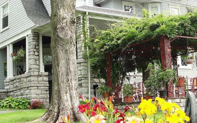 Friendly City Inn Bed & Breakfast