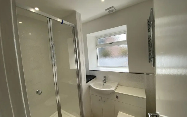 Octagon Apartment 3