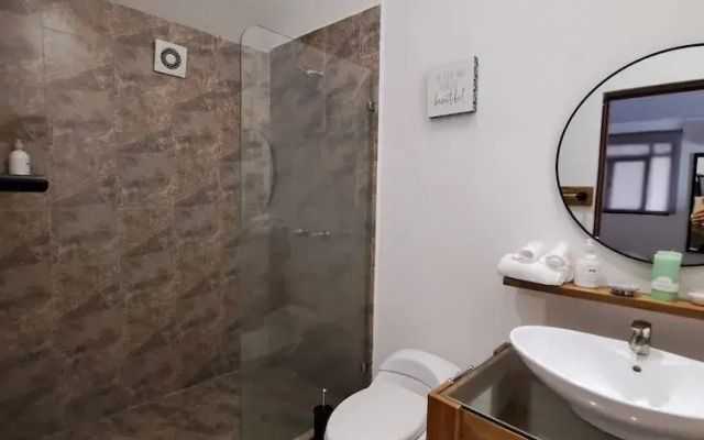 Zoa Villas - 2 minutes to the beach
