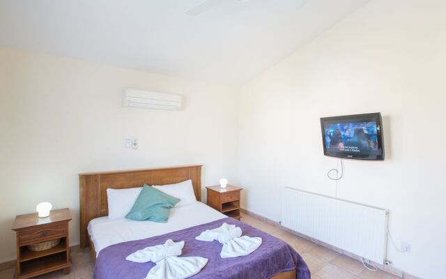 Ayia Napa Holiday Villa At26