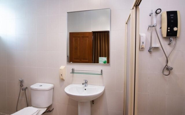 Golden View Serviced Apartment