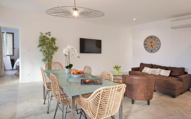 Palmier appartement de vacances 3 chambres piscine commune chauffée