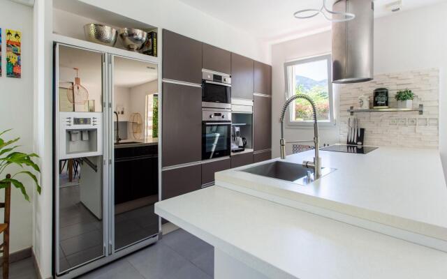 Nice holiday home in Provence-Alpes-Côte d'Azur with pool