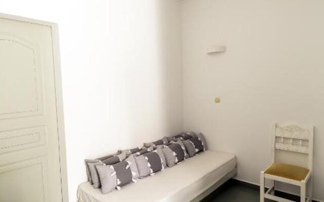 V Angelo Apartment