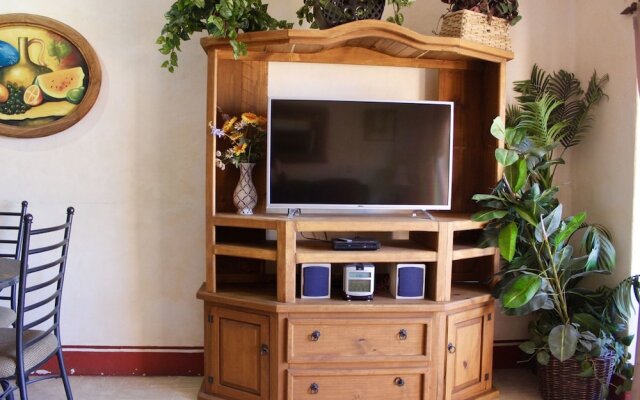 Marina Pinacate 1BR 220-V by Casago