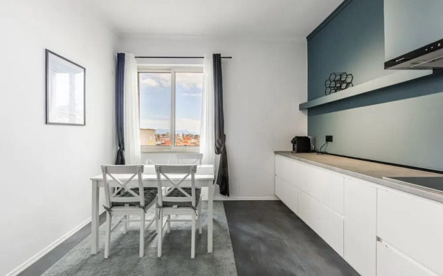 Modern Apartment With Scenic Views Earthy Vibes