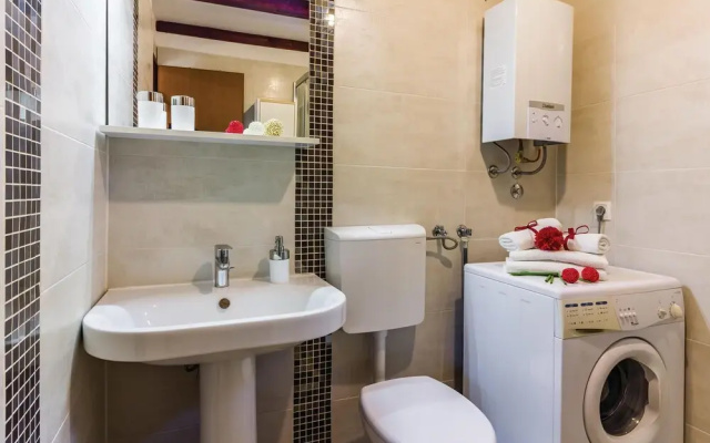 Awesome Home in Vodnjan With Wifi and 2 Bedrooms