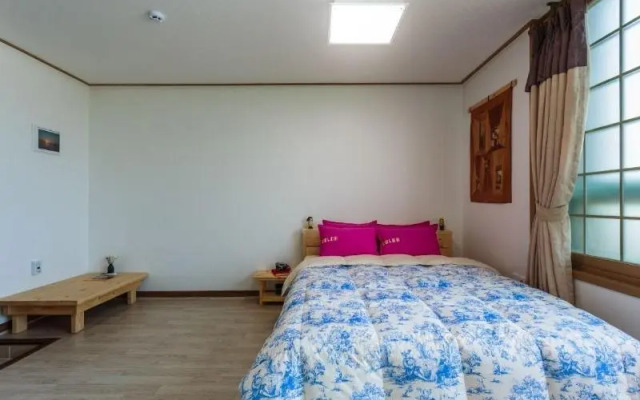 Jeju Wayo Pension