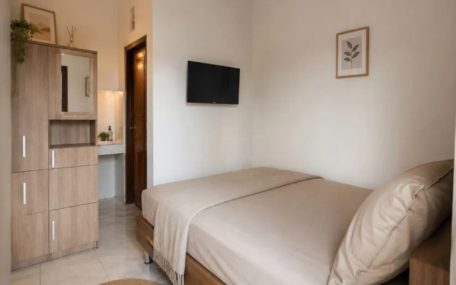 Puri Kawan Guesthouse – Guest Rooms – Denpasar