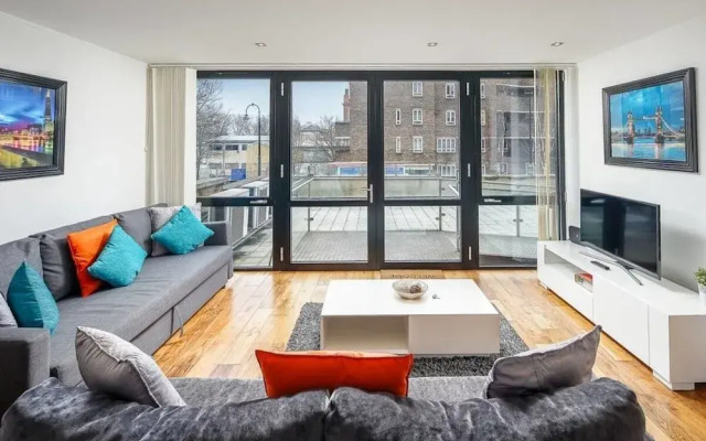 Modern 2bed 2bath, Sleeps 6, 4mins to Euston