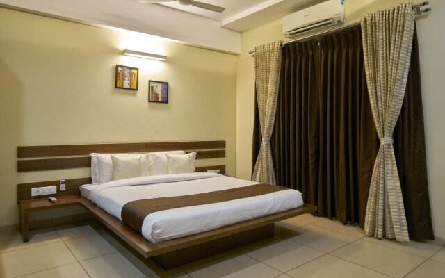Hotel 3 Leaves