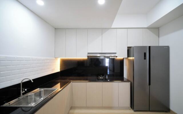 Exclusive And Spacey 3Br At Grand Sungkono Lagoon Apartment