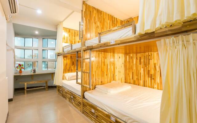 Yelo 2 Hostel