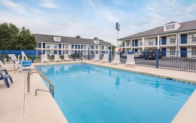 Motel 6  Macon, GA – I-475