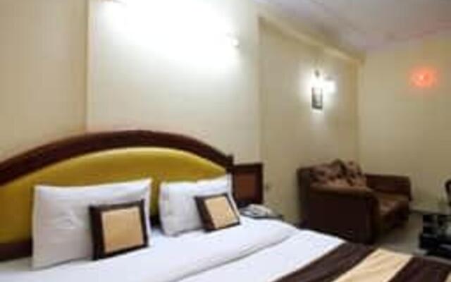 Hotel Kashish Plaza