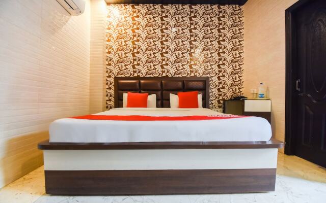 OYO 4430 Hotel Holy city