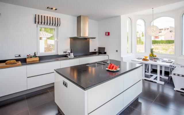 30439 - Fantastic Luxury Villa Near Marbella