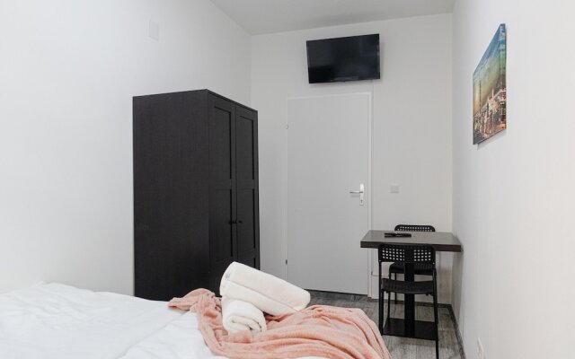 Enkplatz U3- Affordable 5BR shared Apt.