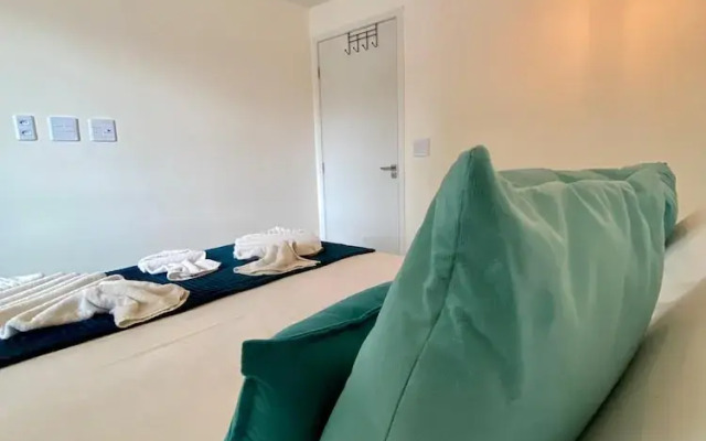 Flat a 120 metros das Piscinas Naturais