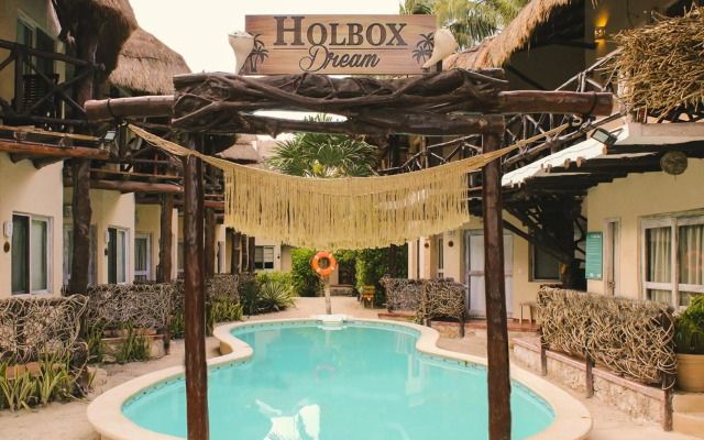 Holbox Dream Beach Front Hotel