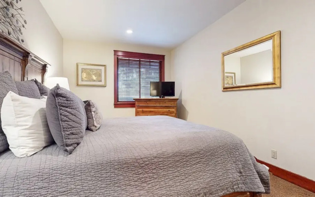 Timbers #2 4 Bedroom Townhouse