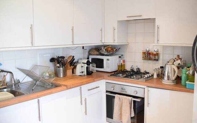 Modern 1 Bedroom Apartment in Clapham