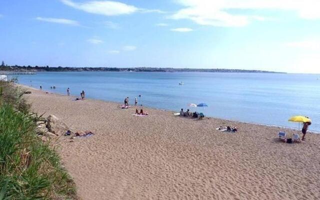 Apartment in Villa - Air Conditioned - Wi-fi - Near the sea