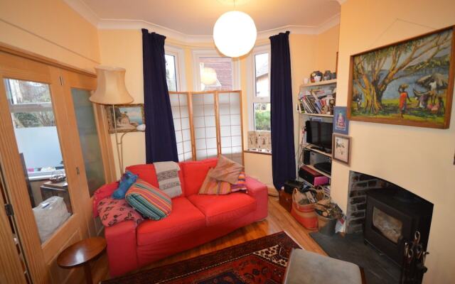Beautiful 2 Bedroom House In St Werburgs