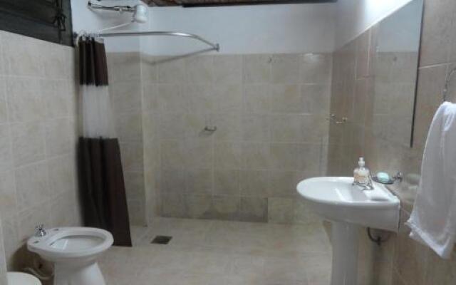 Colonial Hostel & Camping