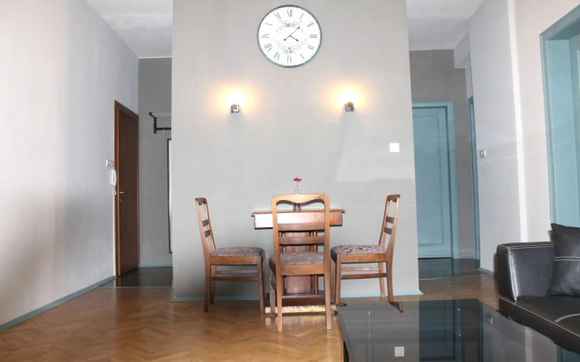 Popa Apartment