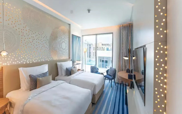 Tumbi Hotel Dubai The Palm, Tapestry Collection by Hilton	