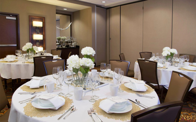 Ramada Plaza by Wyndham Orlando Resort & Suites Intl Drive
