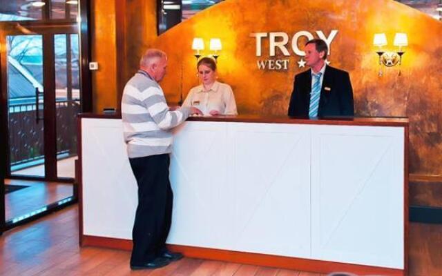 Hotel Troya West