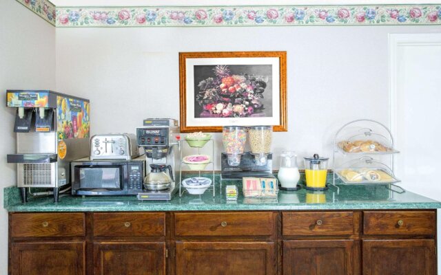 Knights Inn Mount Airy