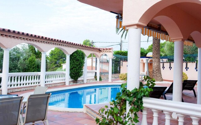 Villa With 5 Bedrooms in El Mas Fumats, With Private Pool, Enclosed Ga