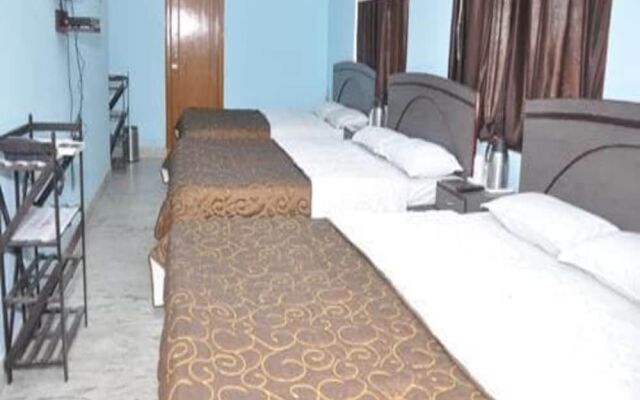 Jypore Saffron Inn & Suites