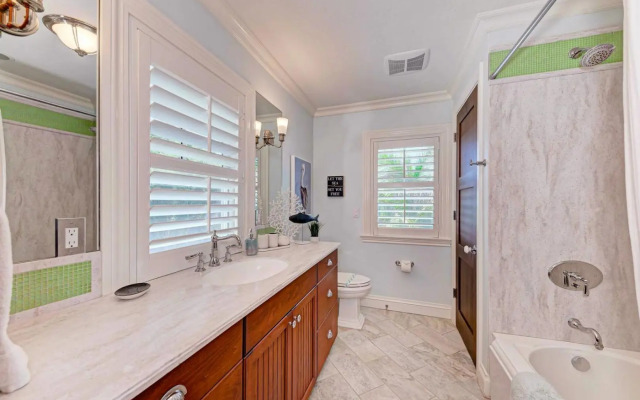 Banyan Beach - 104 Beach Ave