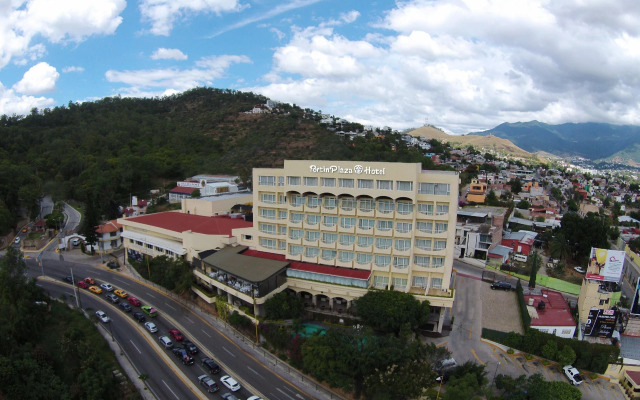 Hotel Fortin Plaza