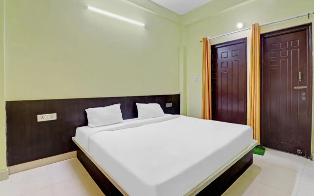 Pop 703878 Ag Yamuna Palace
