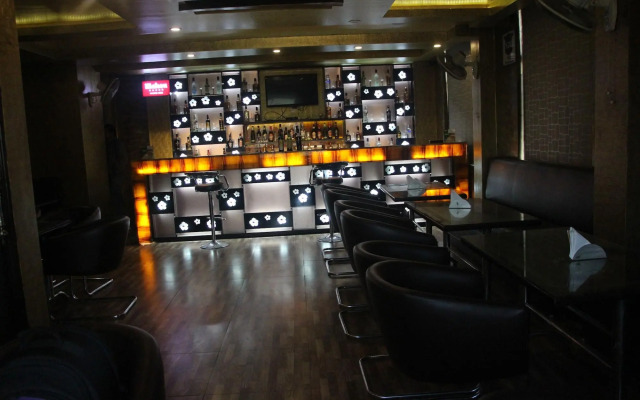 OYO Premium Bahadrabad Haridwar