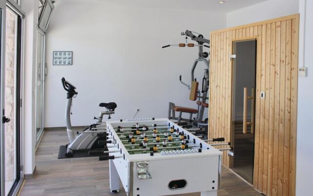 Amazing Home in Trsteno With Sauna, Wifi and 6 Bedrooms