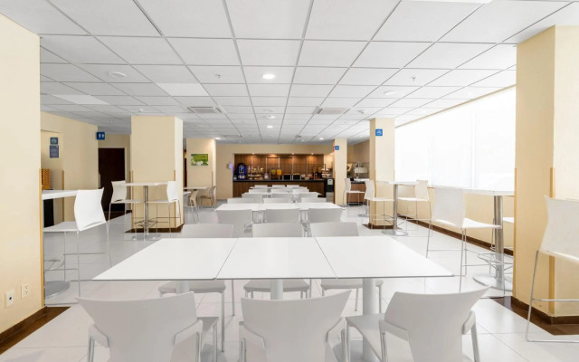 City Express by Marriott Playa Del Carmen