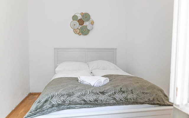 Smart 2BR Apt. Perfect for Longstays near Rennweg