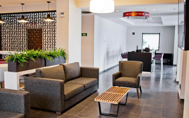 City Express Suites by Marriott Playa Del Carmen
