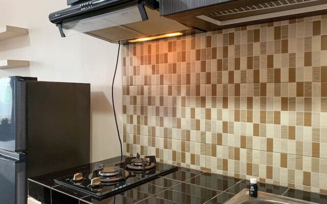 Comfort And Homey Studio At Margonda Residence 5 Apartment